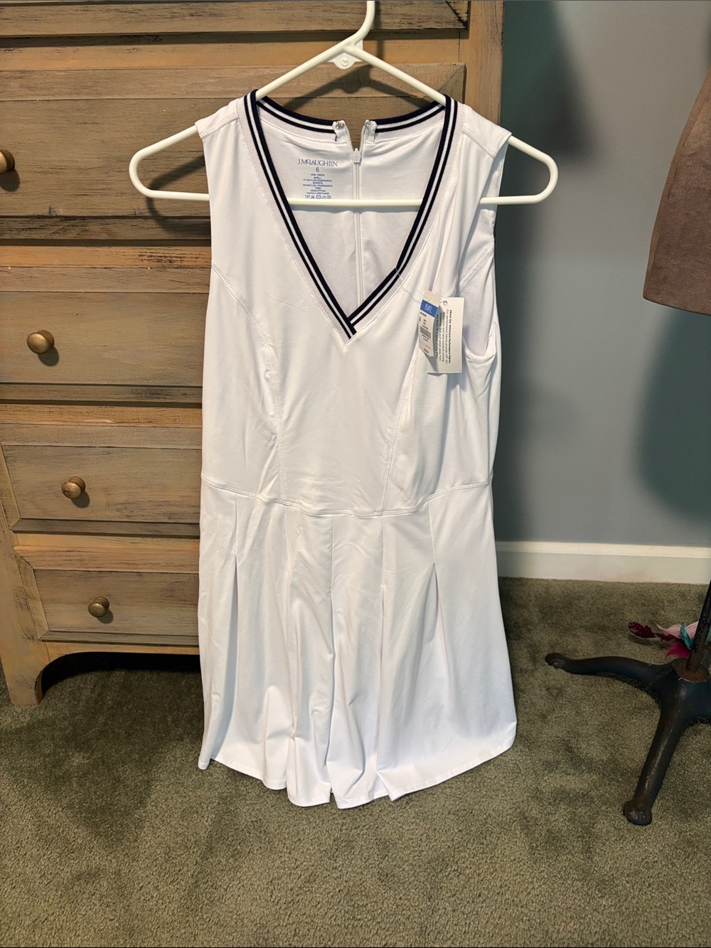 J McLaughlin White Sleeveless V-Neck Tennis Dress